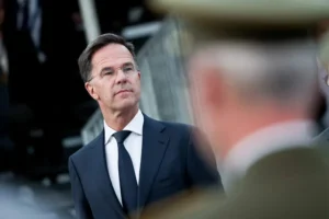 NATO threatens Brazil with 100% tariffs over Russian oil purchases.Photo:EFE.