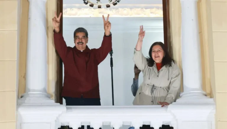 Venezuelan President Nicolas Maduro alongside Caracas Mayor Carmen Melendez. Photo: Prensa Presidencial.