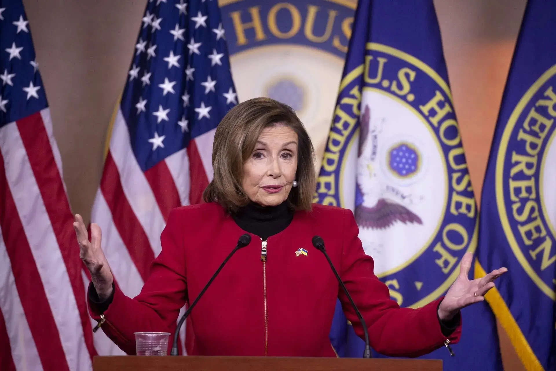Trump calls for investigation into Nancy Pelosi’s alleged insider trading. Photo: EFE.