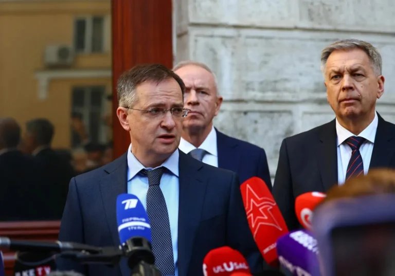 Third round of Russia-Ukraine talks in Istanbul focuses on dialogue, prisoner swaps, and humanitarian issues.photo:EFE.