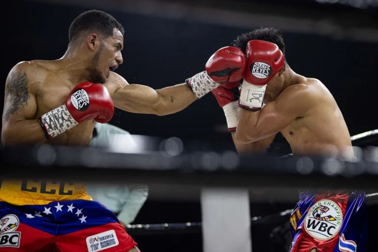 Carlos Cañizales WBC title victory celebration in Caracas after defeating Pradabsri