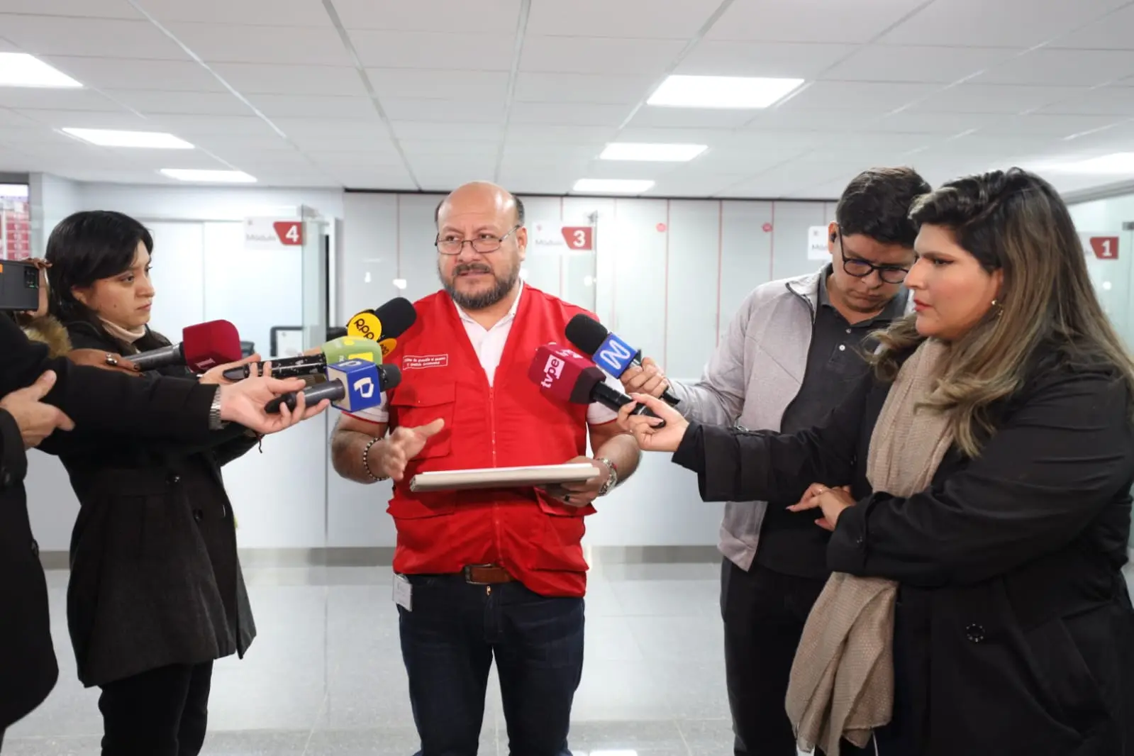 Five Political Alliances Request Registration for 2026 General Elections in Peru