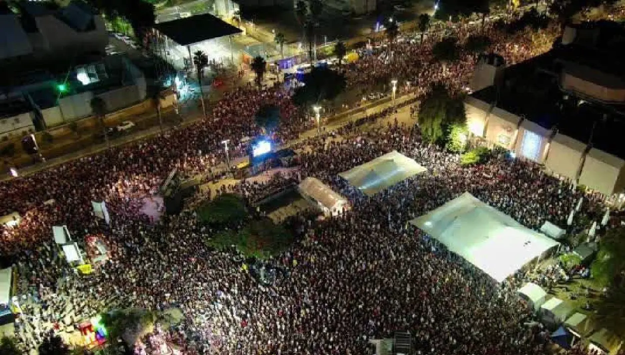 Israelis protesting in Tel Aviv. Photo: EFE.