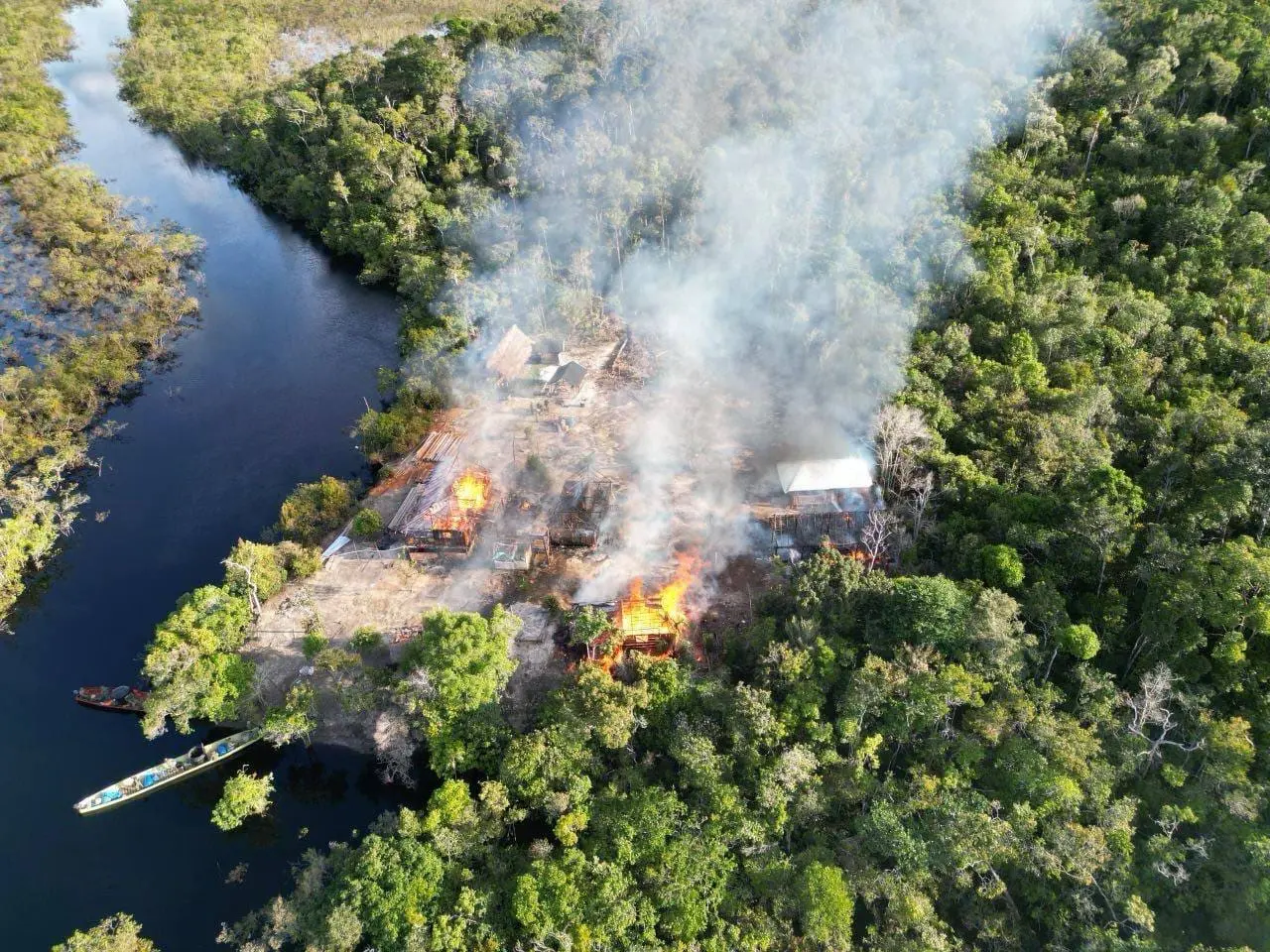 Venezuelan Armed Forces Has Destroyed Ten Camps of Colombian Groups