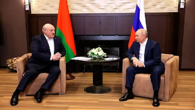Russian president critiques EU’s economic dependence after US pact. Photo: EFE.