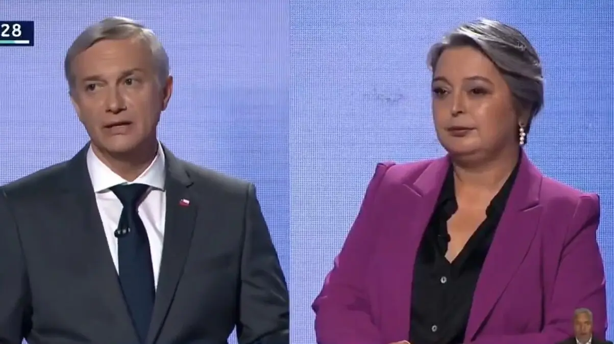Chile’s Presidential Candidates Face Off in First Debate