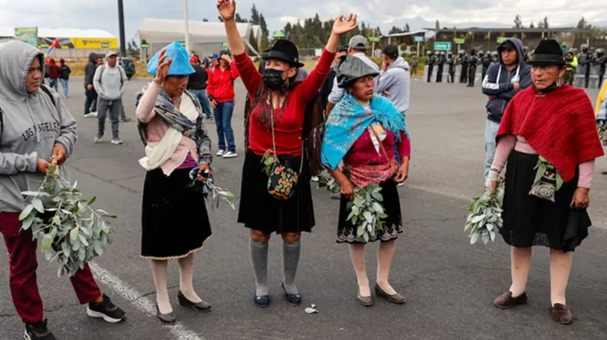 Ecuadorian Government Shuts Down Indigenous TV Channel Amid Protests