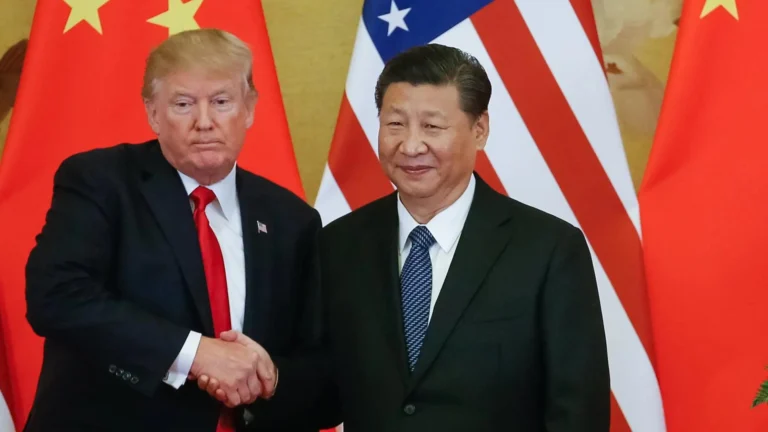 (FILE) U.S. President Donald Trump and Chinese President Xi Jinping. Photo: EFE.