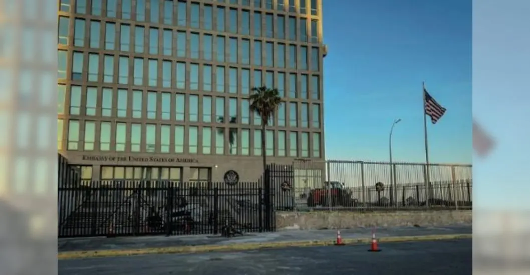 Ecuador: Intellectuals Demand End to Blockade of Cuba in the Face of Militarization