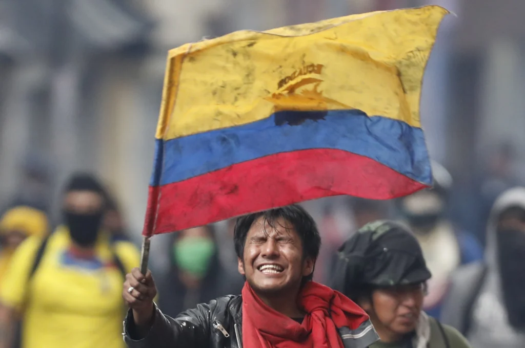 Ecuador’s universities call for dialogue after 10 days of protests