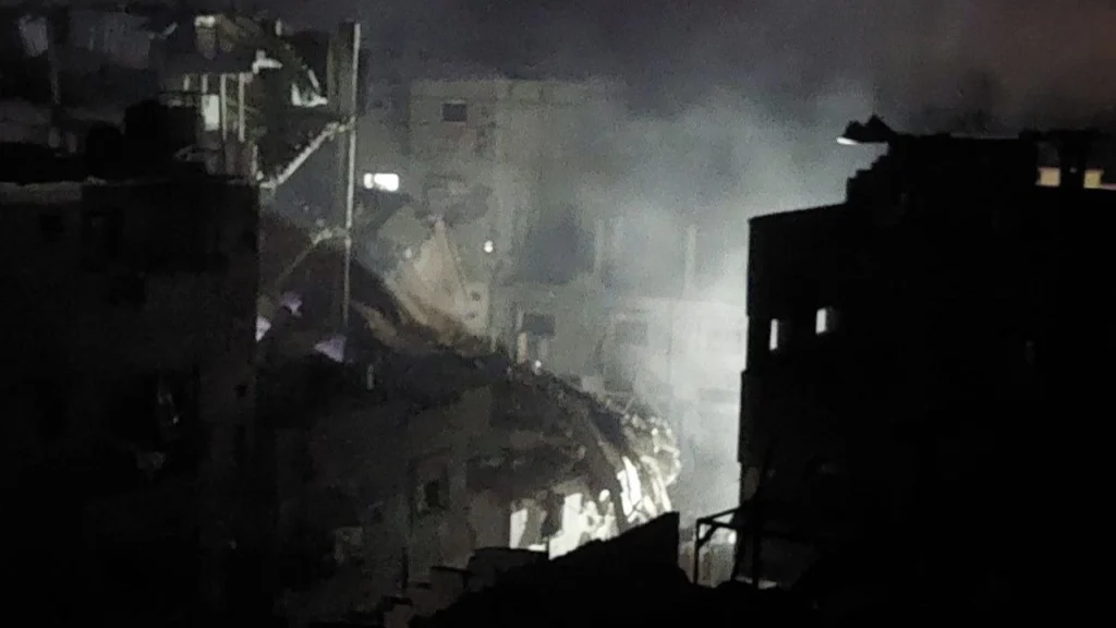 Israeli occupation warplanes launched heavy airstrikes across multiple areas of the Gaza Strip. Photo: QNN