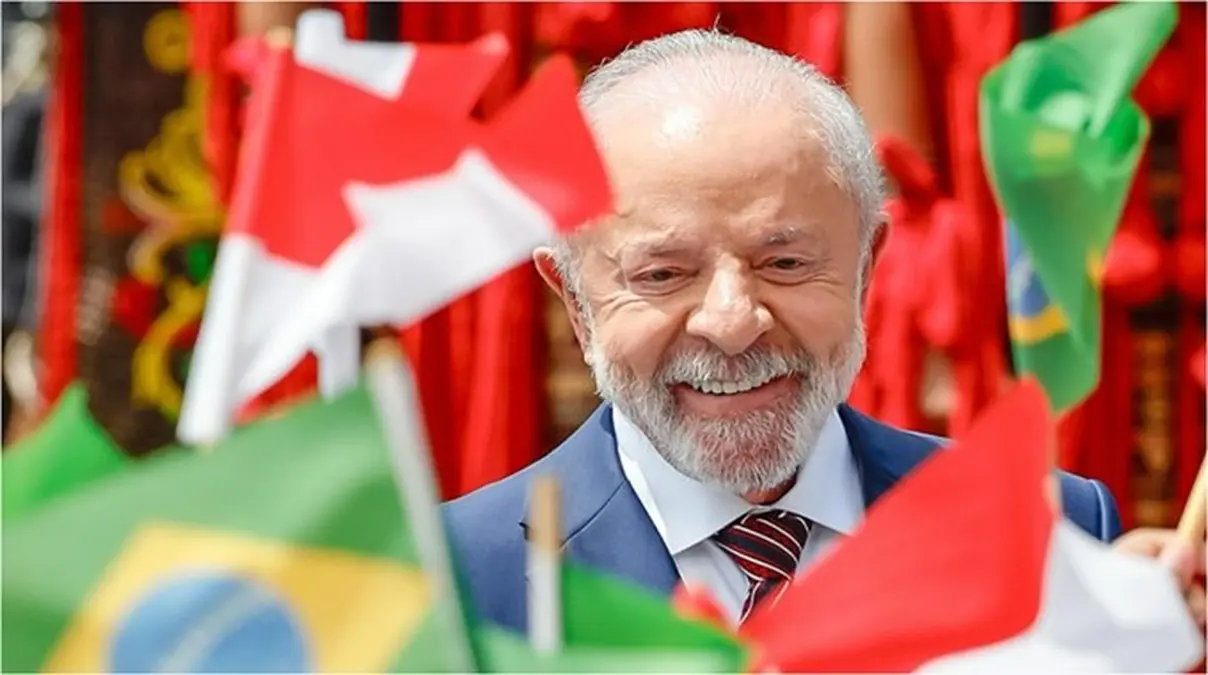 Lula da Silva Confirms 2026 Reelection Bid During Visit to Indonesia