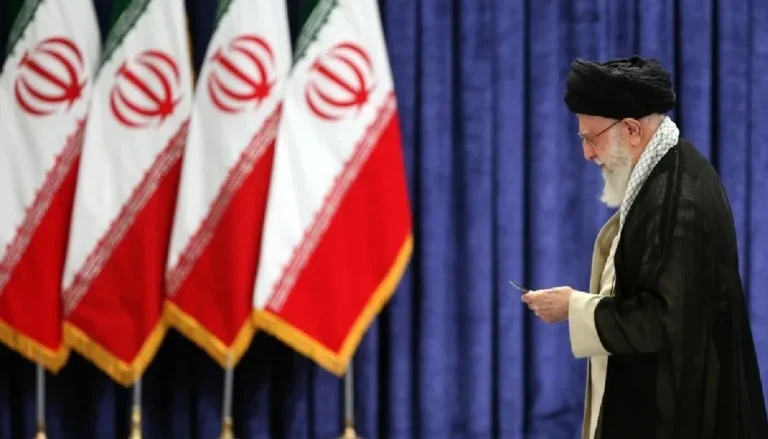 (FILE) Ayatollah Ali Khamenei. Photo: EFE.