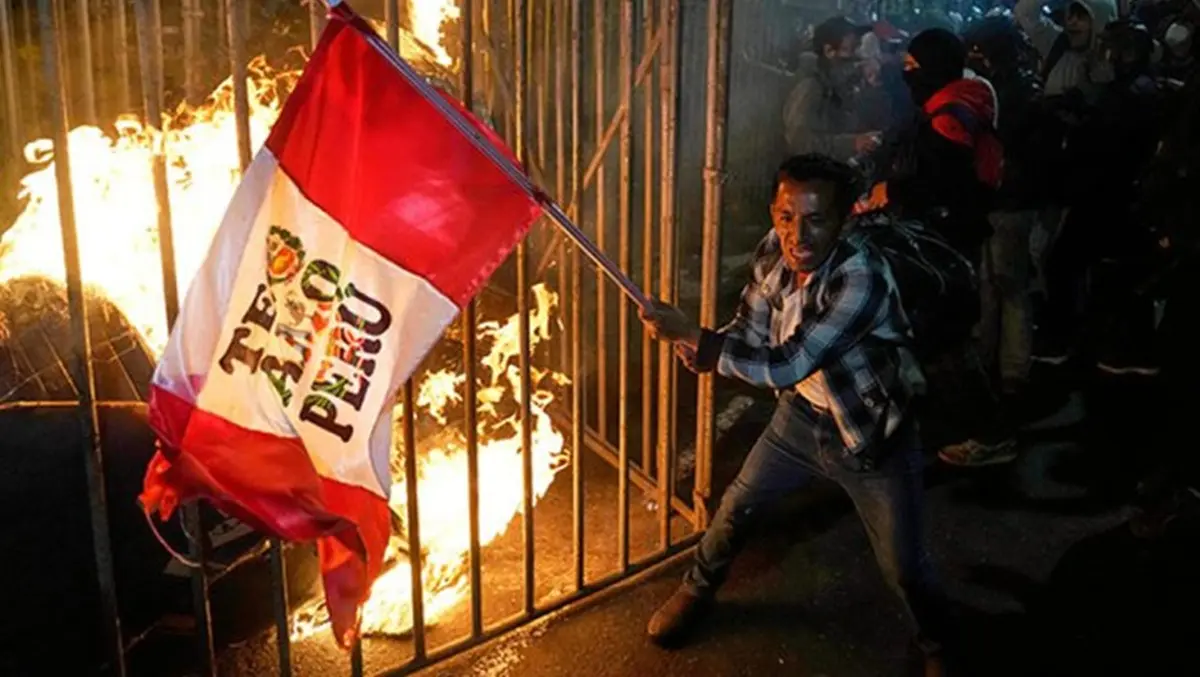 Peruvian President Jeri Declares State of Emergency in Lima and Callao