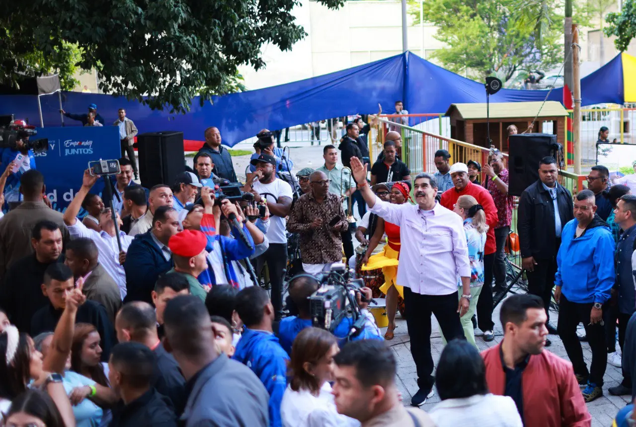 President Maduro thanks Cuba for solidarity after collecting 4.3 million signatures