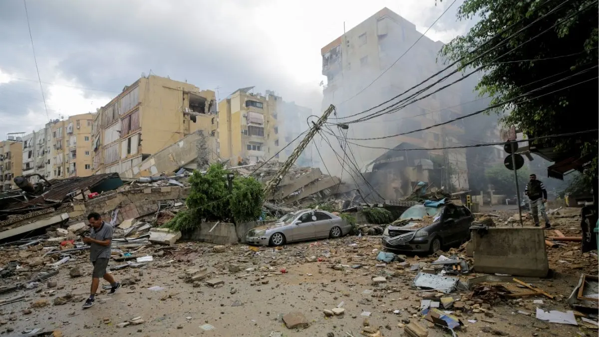 Israel bombs southern Lebanon, killing one person