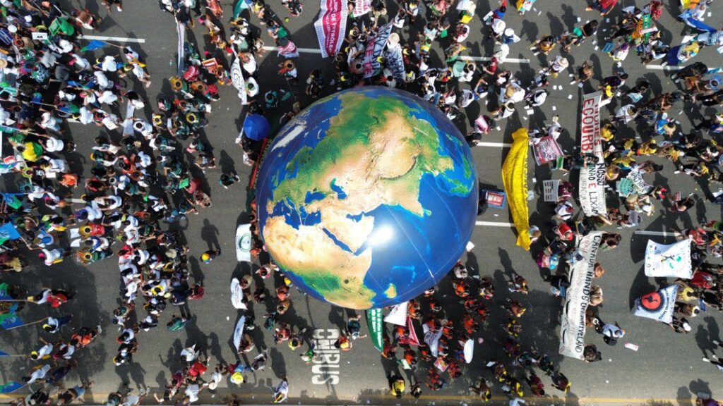 Indigenous Voices Lead Massive Climate Mobilization in Belém. Photo: X/ @LemusteleSUR