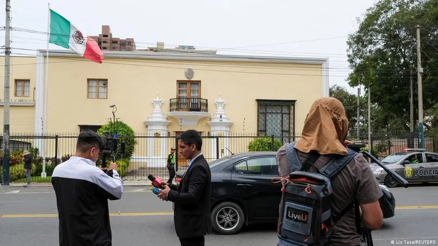 Peru Weighs Forced Entry into Mexican Embassy to Arrest Former Prime Minister