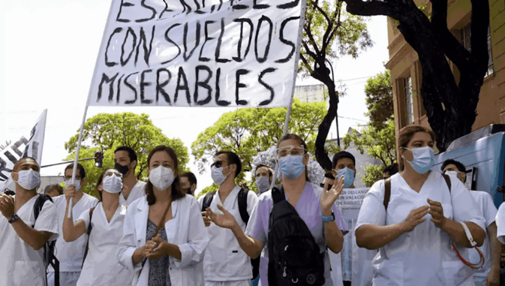 Uruguay: Public Health Workers Activate Strike in Defense of Labor Rights
