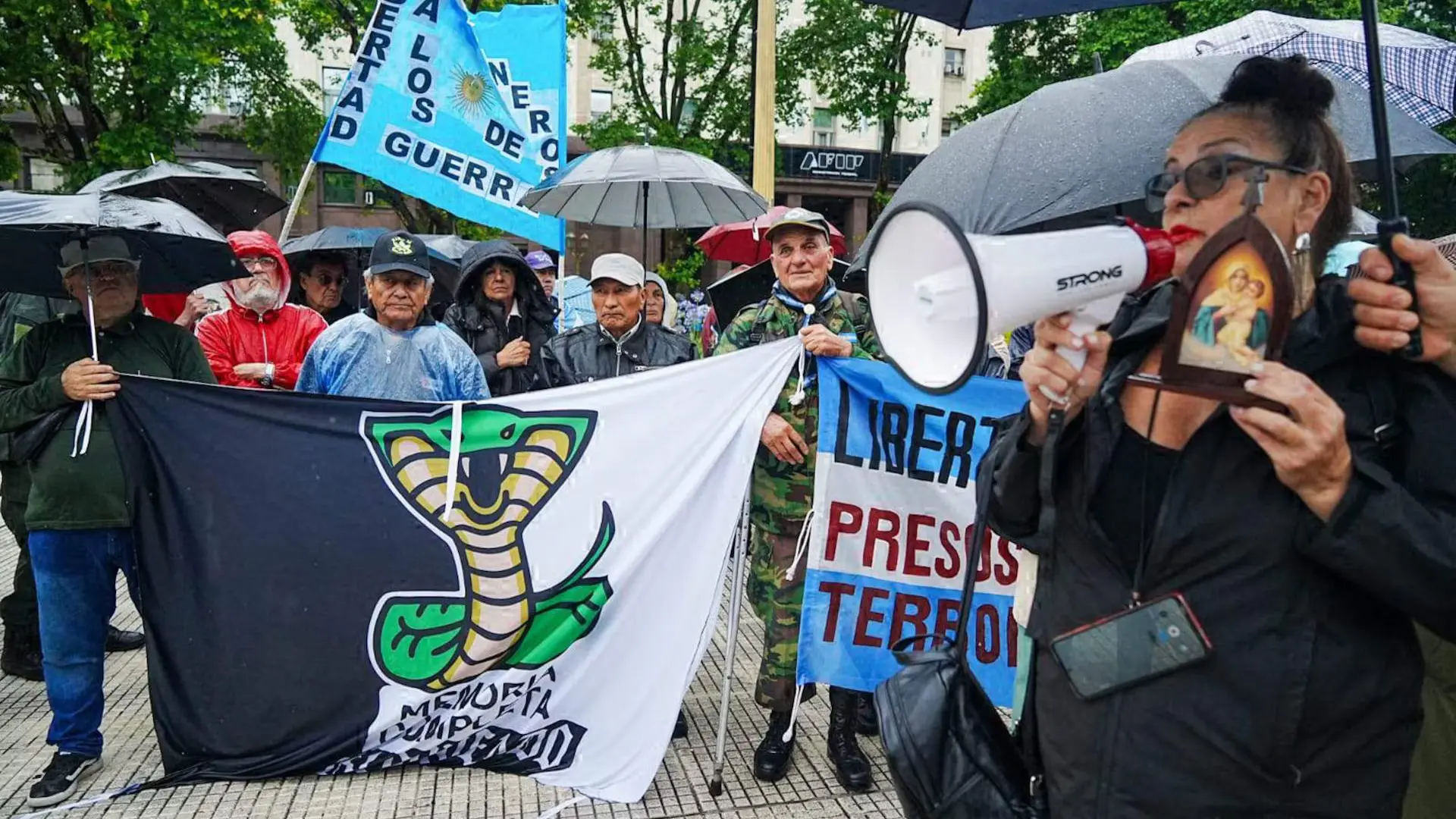 Argentinian Advocates for Dictatorship-Era Criminals Fail to Draw Crowd at Demonstration