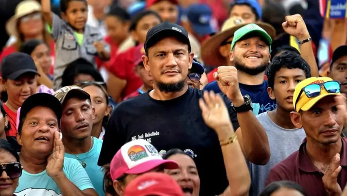 Venezuela Reshapes Ruling Party Structure Through Mass Neighborhood Assemblies