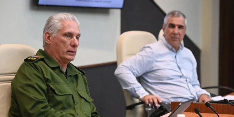 Sanitation drive in Cuba mobilizes hundreds to clean Havana and prevent disease outbreaks