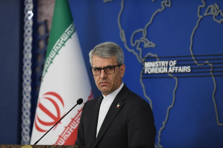 5 Reasons Iran Condemns Trump’s Venezuela Airspace Closure as “Unprecedented Threat”