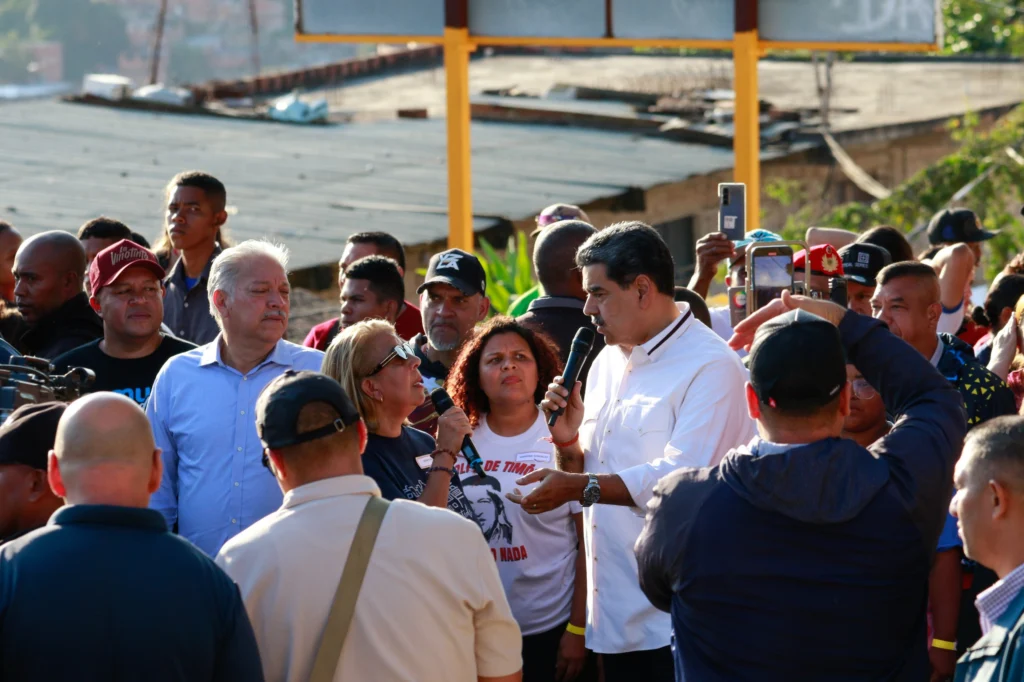President Maduro Promotes Consolidation of Communal Government in Petare