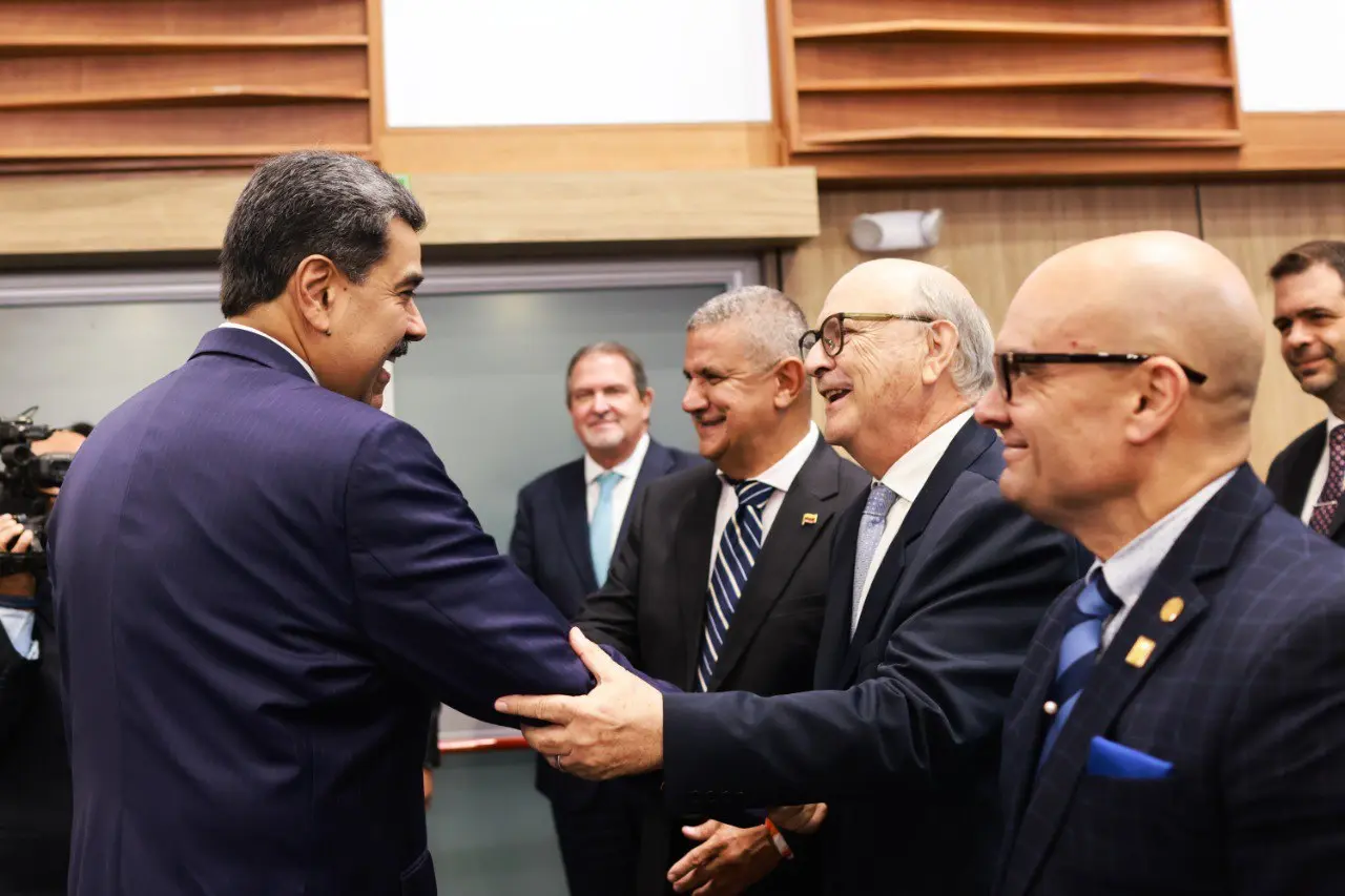 Bolivarian Government Thanks the People of Norway and the U.S. for Protests in Favor of Peace