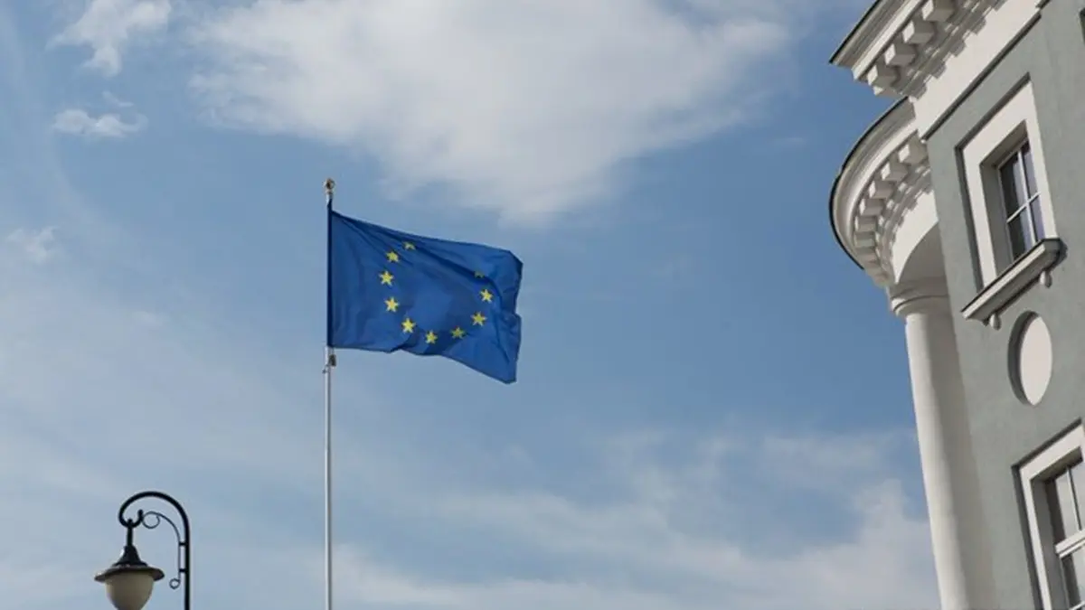 EU Leaders Weigh Use of Frozen Russian Assets to Finance Ukraine