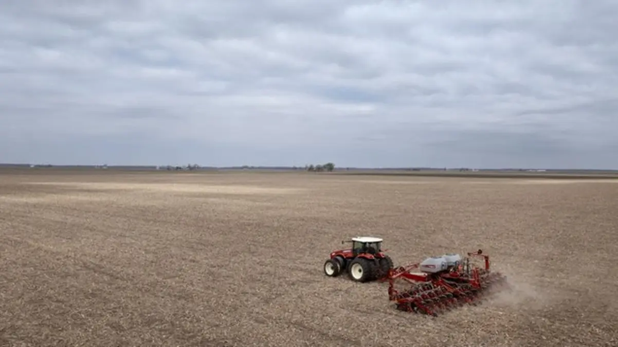Trump Rolls Out Farm Aid as Tariffs Weigh on U.S. Economy