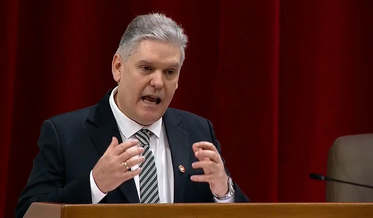 Cuban Supreme Sentences Former Economy Minister to Life Imprisonment