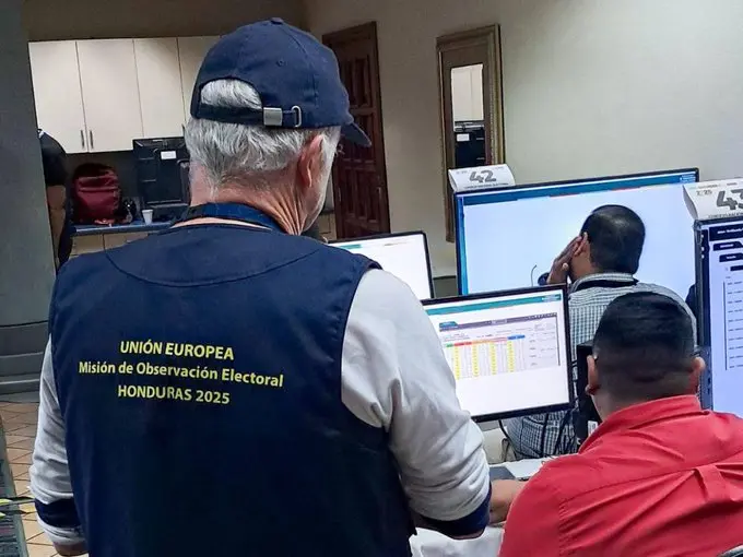 EU Flags “Intentional Paralysis” in Honduras Vote Count