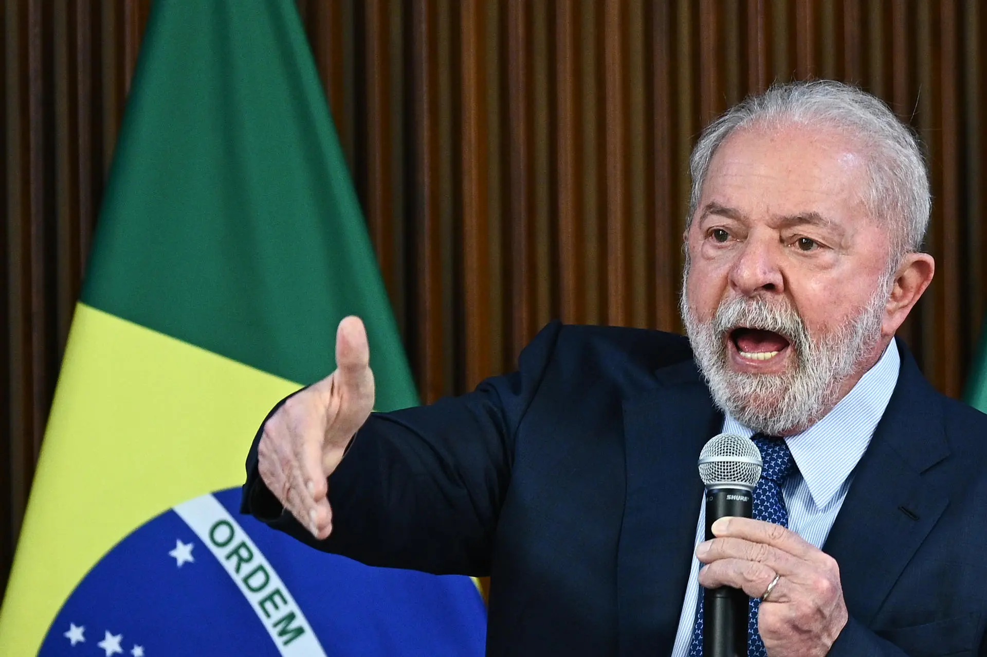 Lula and Trump Hold Key Call Amid US Military Escalation in the Caribbean