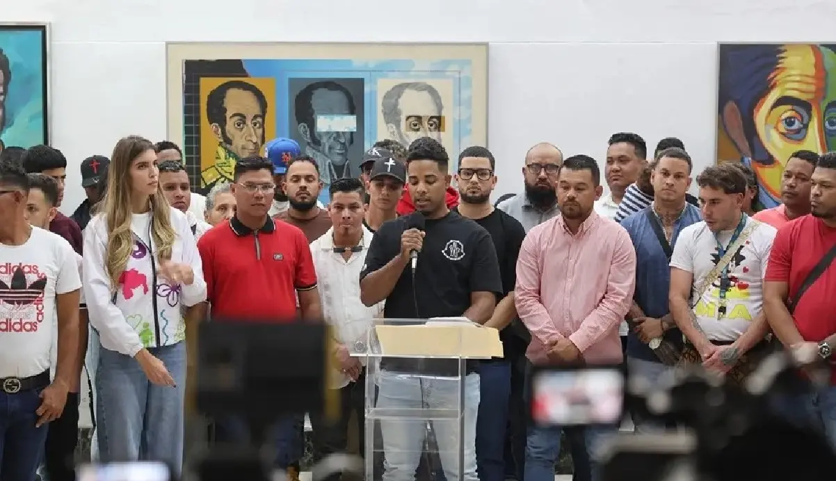 Venezuelan Migrants Demand Justice and Due Process After Illegal Confinement in El Salvador