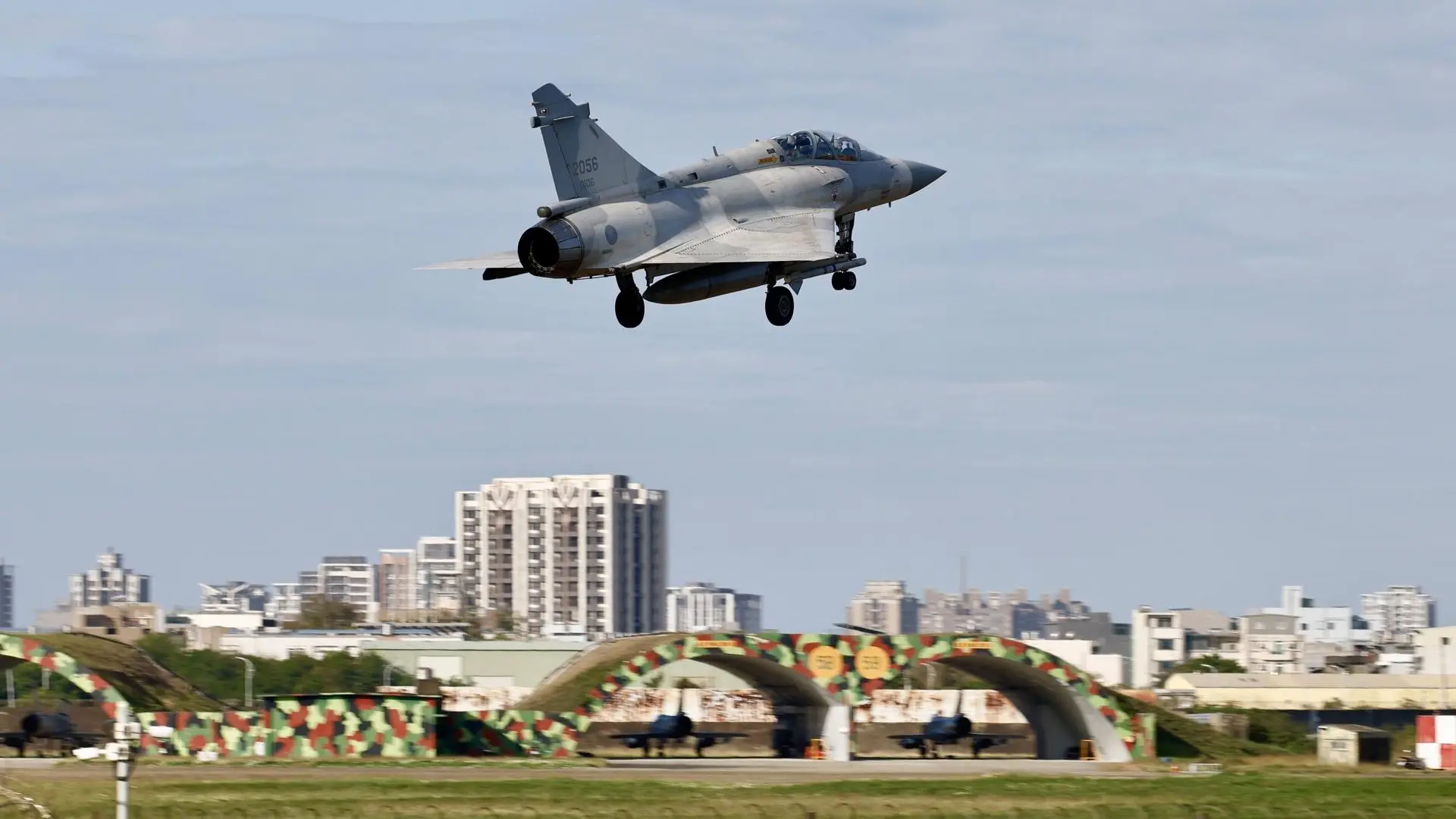 Reaction in Taiwan after Chinese PLA announces live fire drill around Taiwan. Photo: EFE.