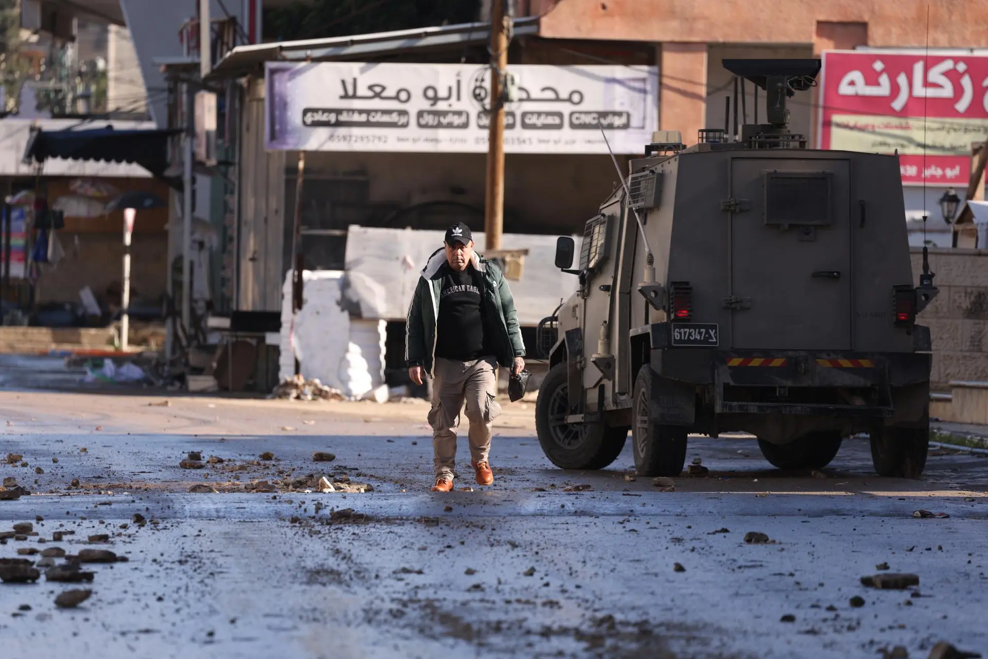 West Bank: Israeli army imposes total siege in Qabatiya