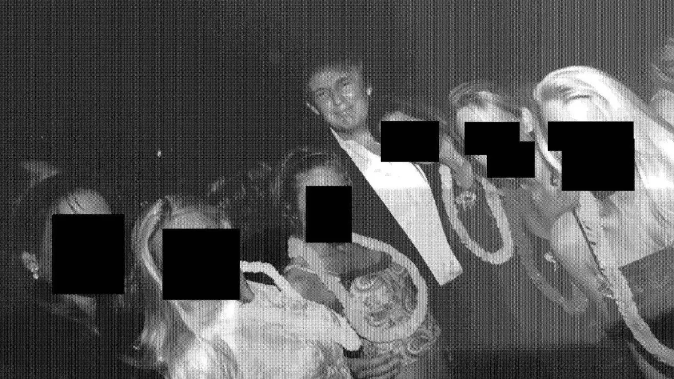 U.S. Democrats Disclose New Epstein Pictures Featuring Donald Trump and Bill Clinton