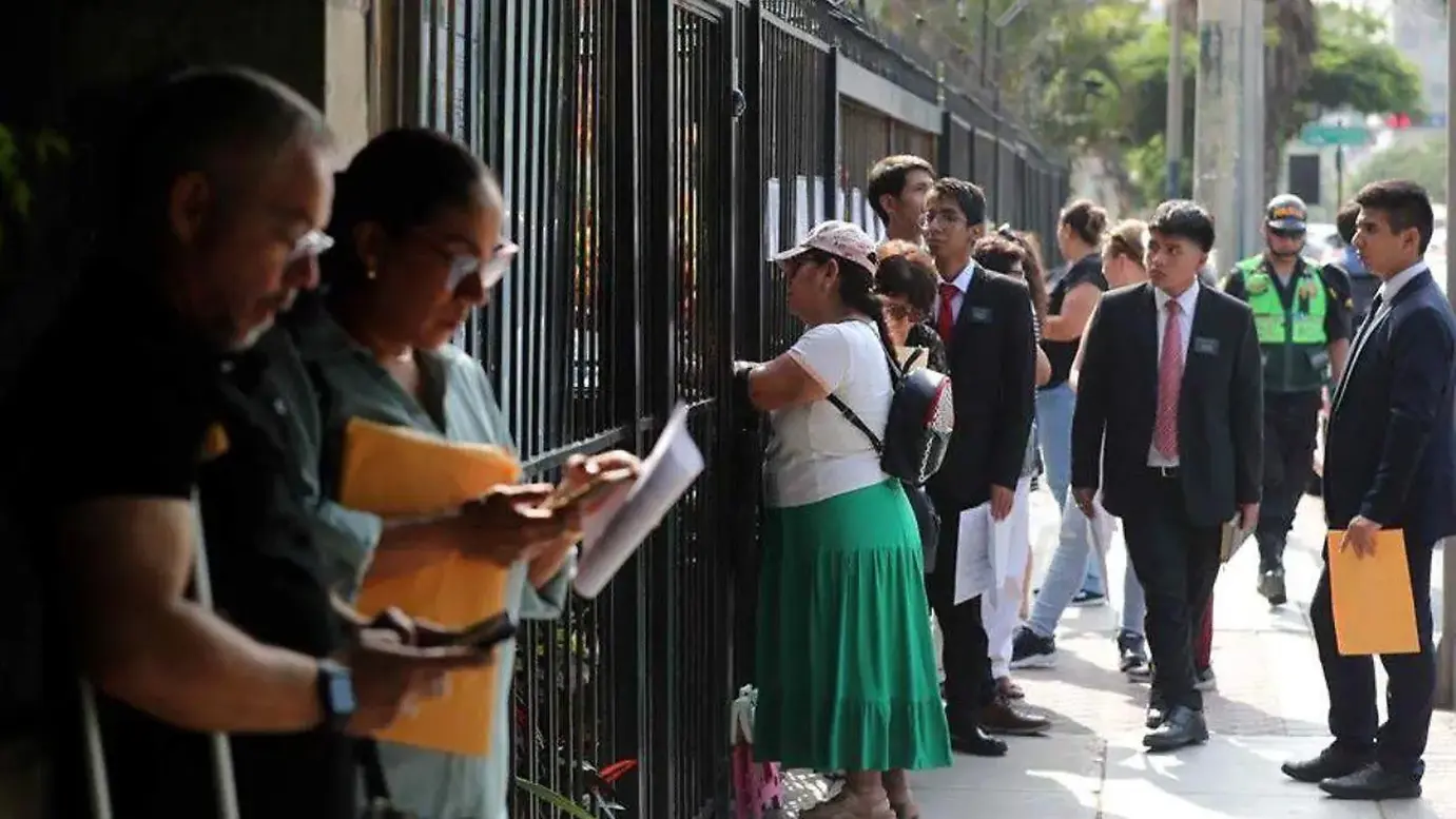 Most Peruvians Oppose Severing Diplomatic Relations With Mexico