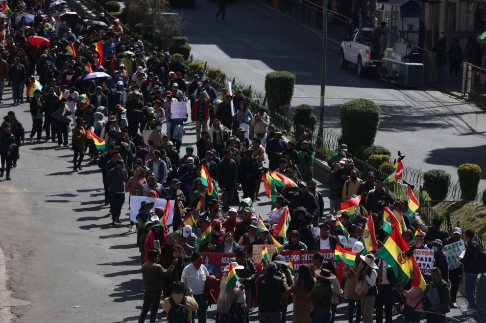 Bolivian Workers’ Central Union Reaffirms Indefinite Strike Against Rodrigo Paz’s “Gasoline Price Hike”