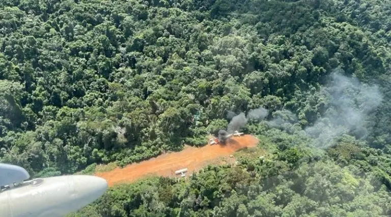 Venezuela: FANB Destroys Aircraft Used for Drug Trafficking on the Border with Brazil