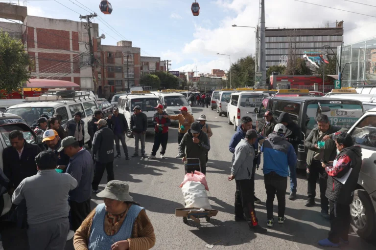 Bolivia: Bolivian Workers’ Central Union Declares National Strike Against Rodrigo Paz’s “Gasolinazo”