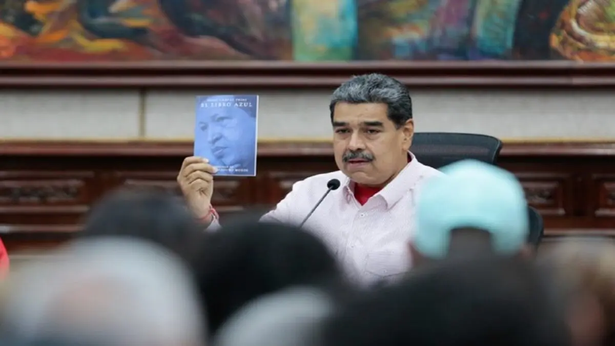 The Blue Book is the Resurrection of the Simón Bolívar National Project