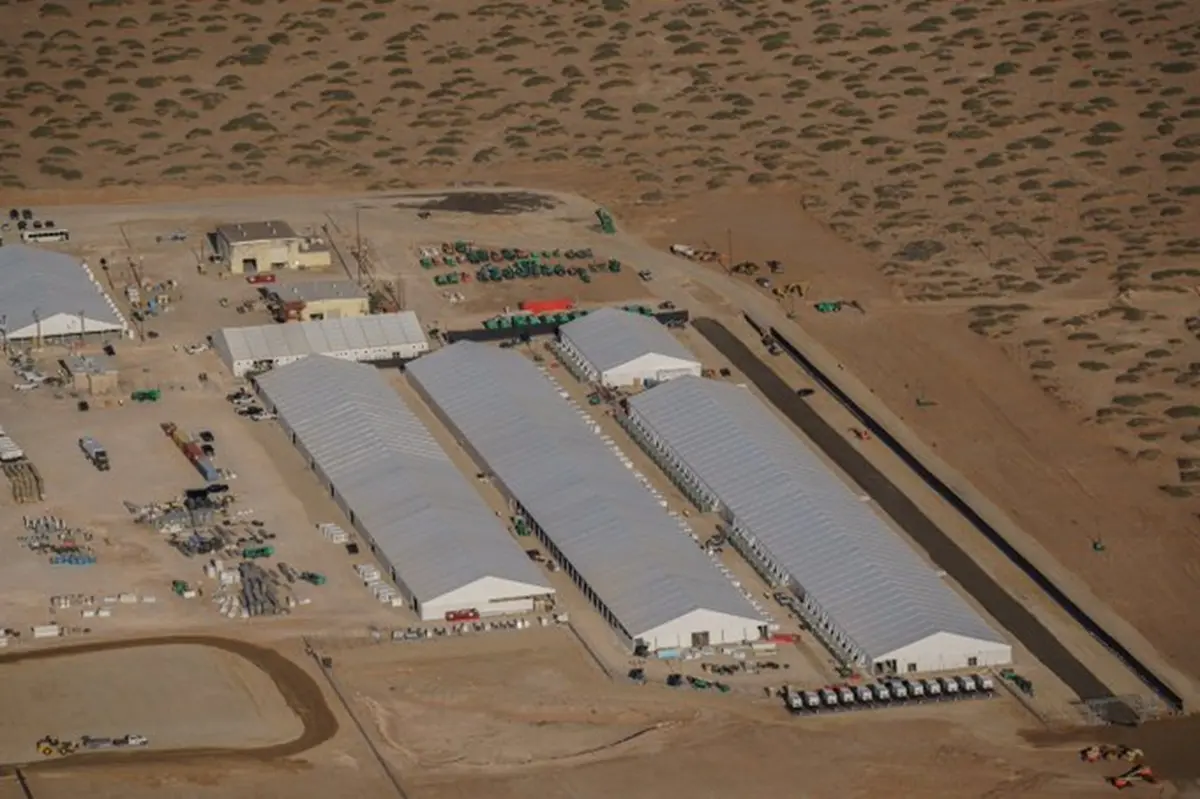 Cuban Migrant Dies Under the Custody of ICE