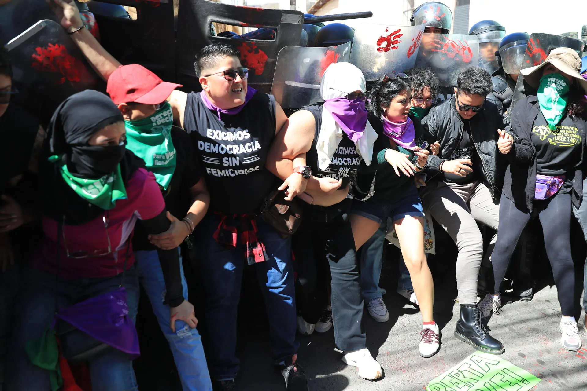 Honduran Feminists Fear Elimination of Equal Rights in Incoming Asfura’s Rule