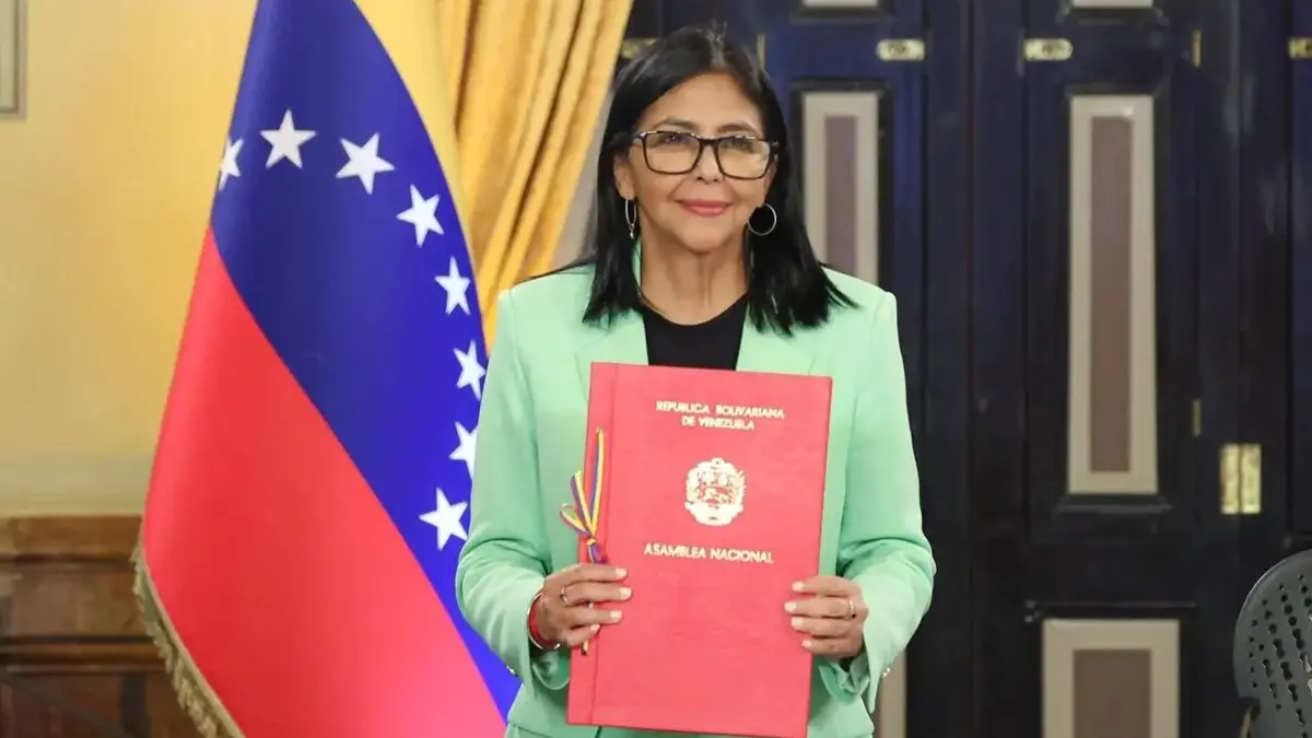 Venezuelans Massively Support Acting President Delcy Rodriguez: Hinterlaces