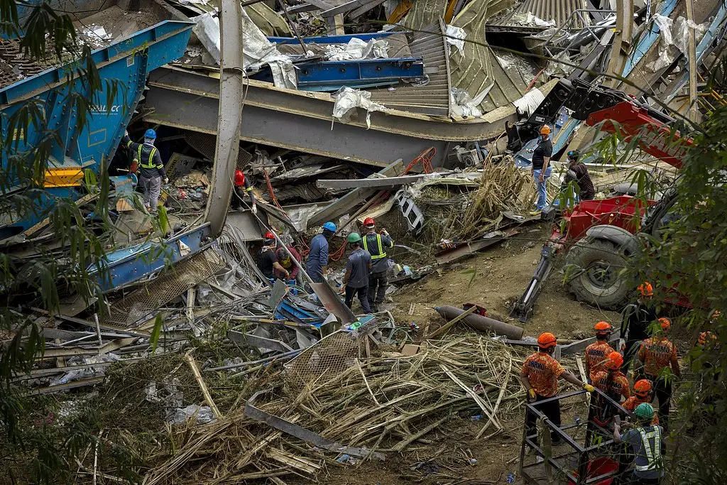 The Death Toll has Risen to 32 After a Landslide at a Landfill in the Philippines