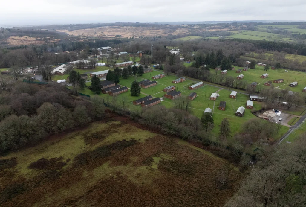 UK Sends 27 Migrants to a Former Military Camp in Crowborough