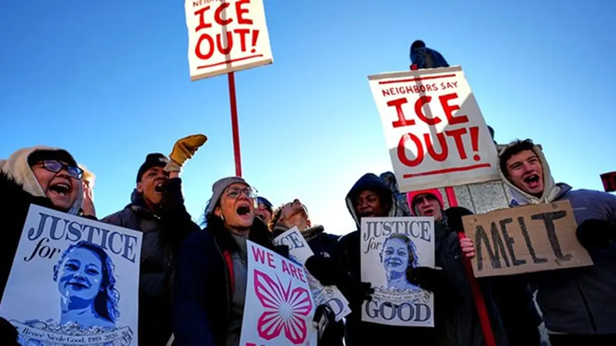 Obama and Clinton Urge U.S. Citizens to Stand Up