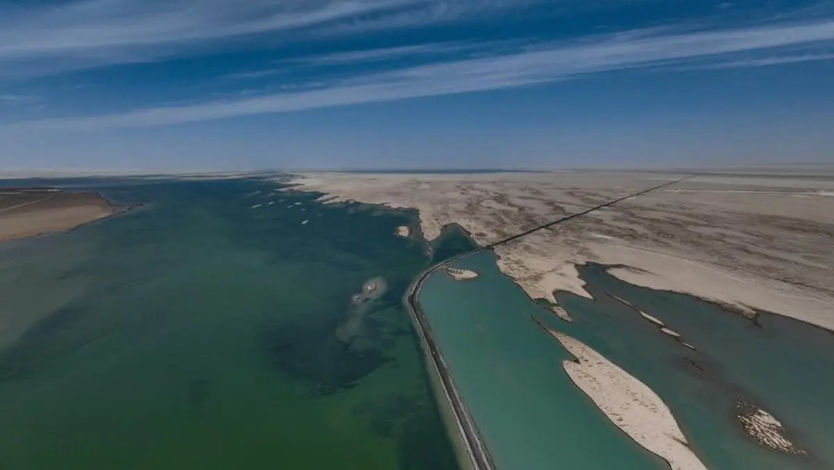 China Extracts Lithium From Salt Lakes